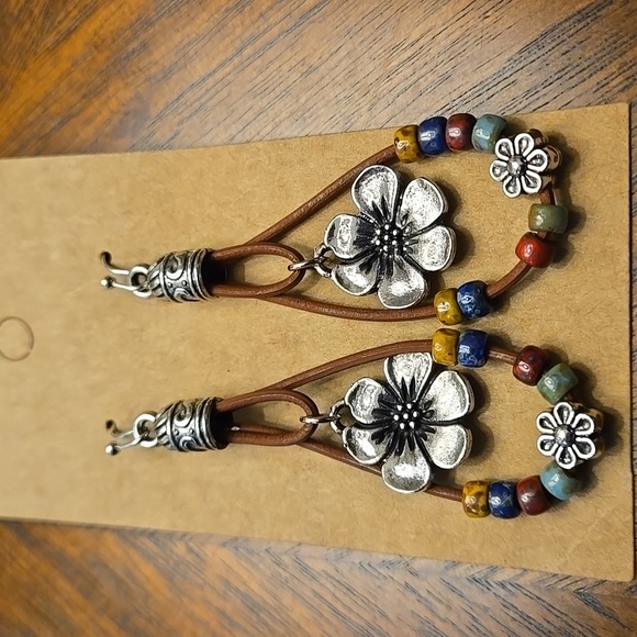 Boho Beaded Leather Rope Dangle Earrings Floral & Multicolor Beads - Picture 2 of 8
